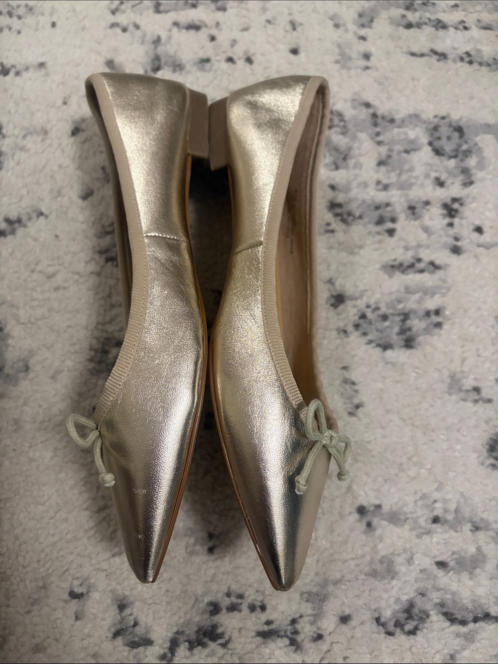 New Talbots Gold Pointed-Toe Bow Ballet Flats SZ 7 1/2 - Picture 3 of 5